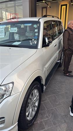 ميتسوبيشي باجيرو